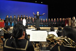 客席も全員で歌う